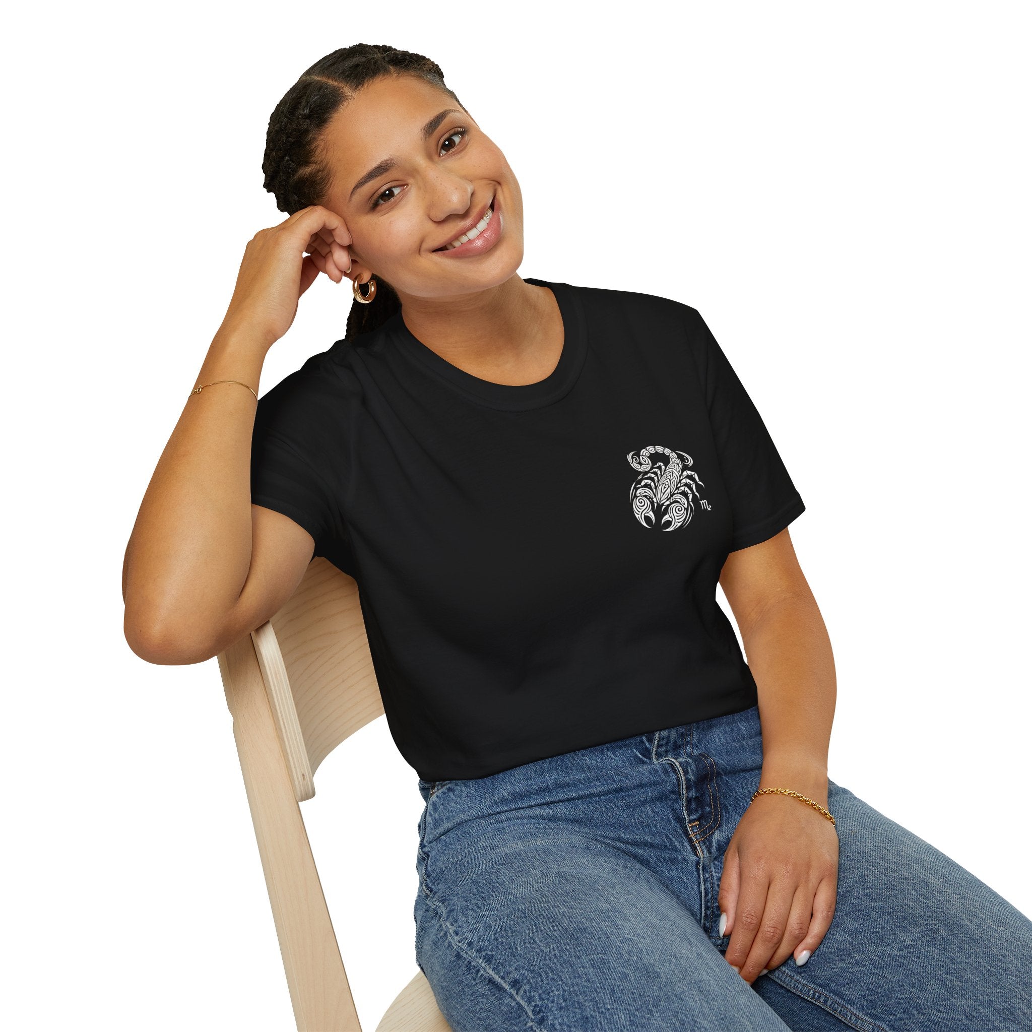 T-Shirt Scorpione Tribale – Minimal Zodiac Graphic Tee